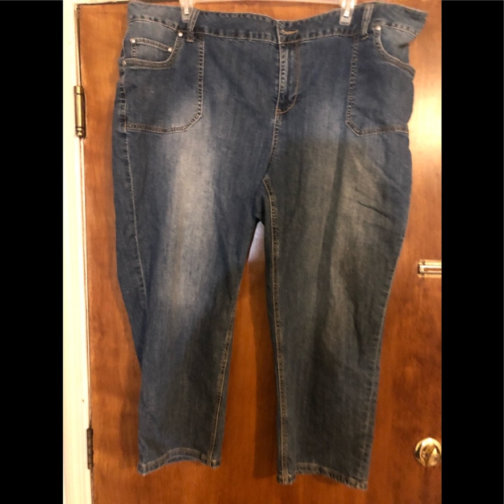 Plus Size 26 Jean Capris